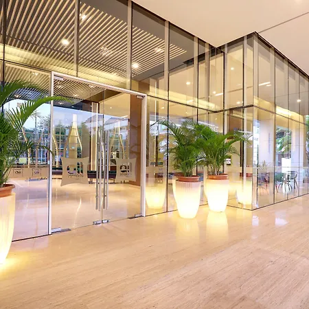 Ibis Styles Jakarta Gajah Mada-3